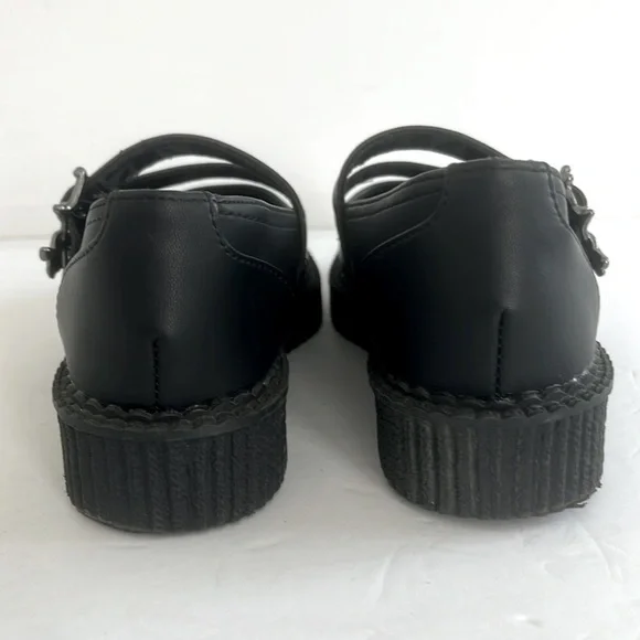 T.U.K. Footwear Black Women Platform Mary Jane 2 Strap Skull Buckle Shoes Size 6 - Picture 4 of 10